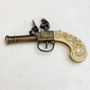 Unmarked Cast Metal Flint Lock Pistol For Display Decorative Vintage Non Firing